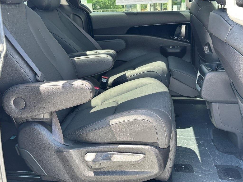 new 2026 Kia Carnival car, priced at $49,179