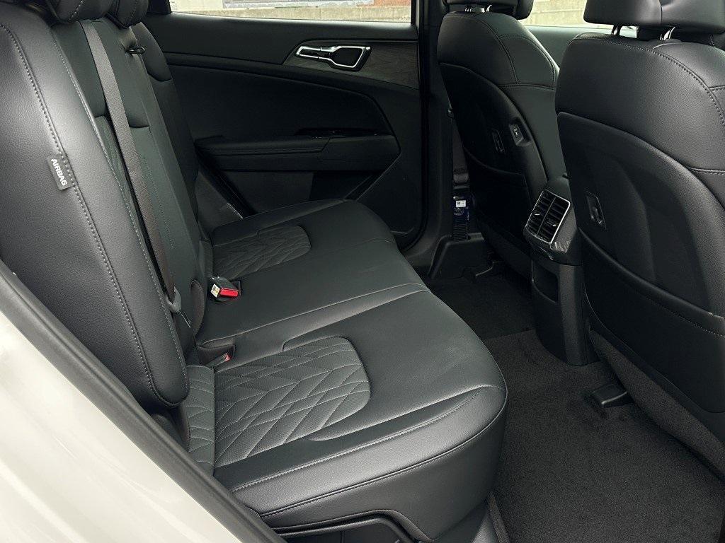 new 2025 Kia Sportage Plug-In Hybrid car, priced at $45,929
