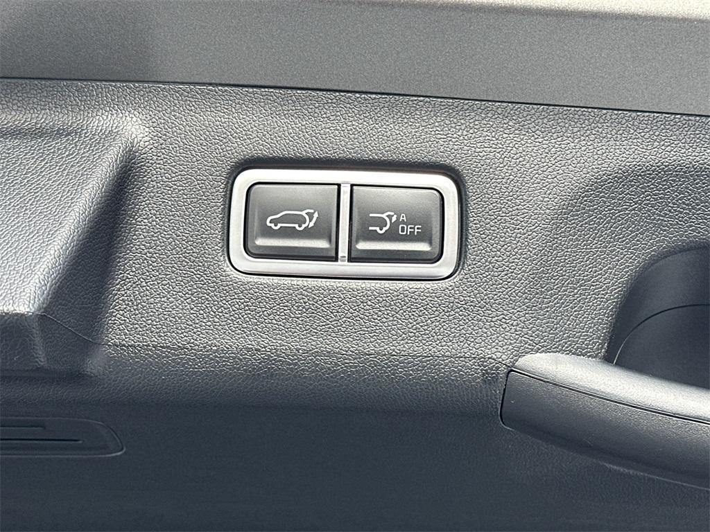 new 2026 Kia Sorento Hybrid car, priced at $44,927