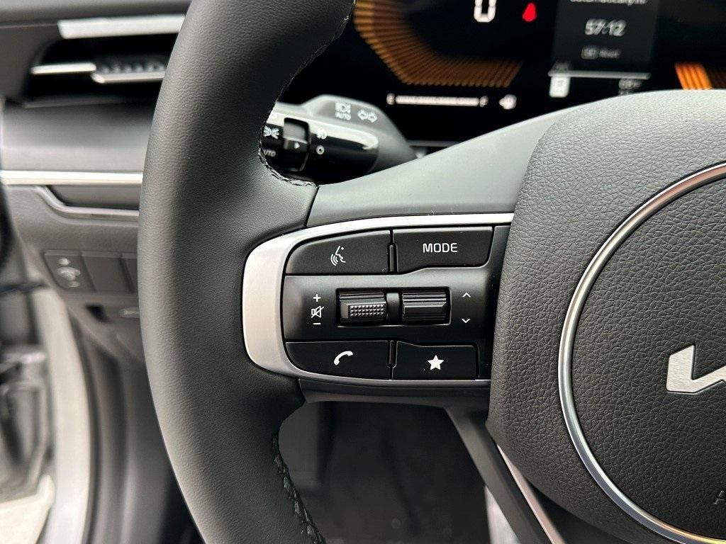 new 2025 Kia K5 car, priced at $29,705