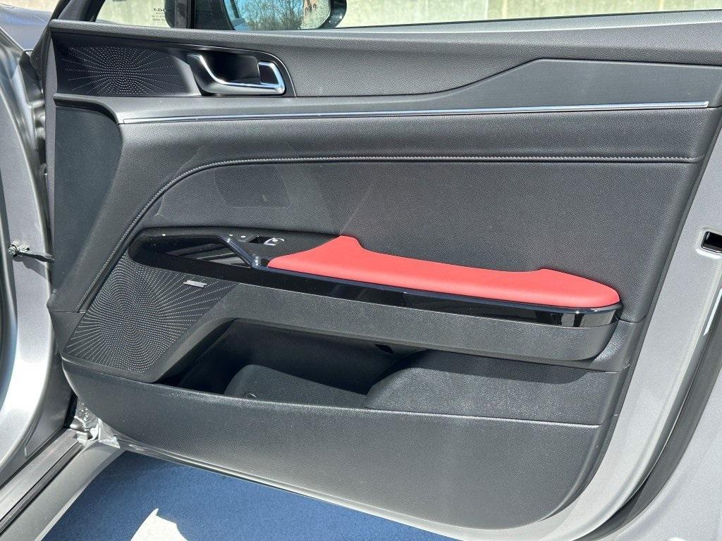 new 2025 Kia K5 car, priced at $32,259