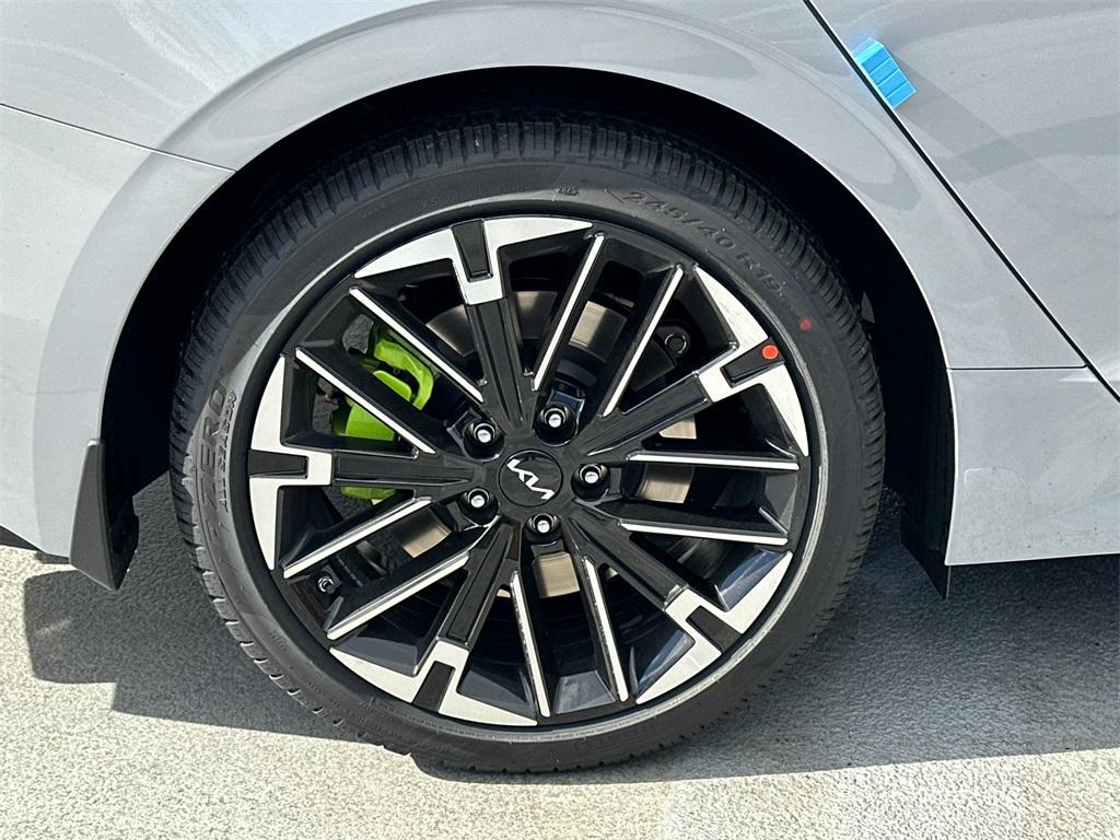 new 2026 Kia K5 car, priced at $33,077