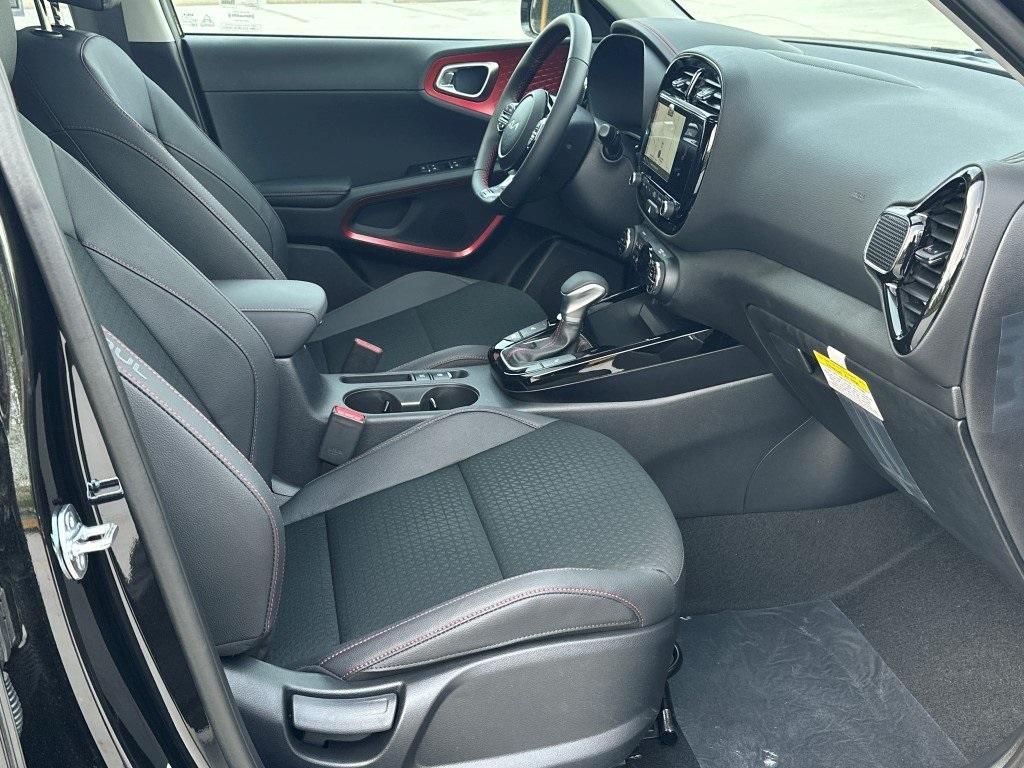 new 2025 Kia Soul car, priced at $27,605