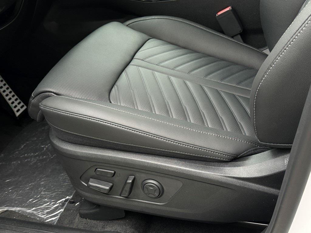 new 2025 Kia Sorento car, priced at $44,551