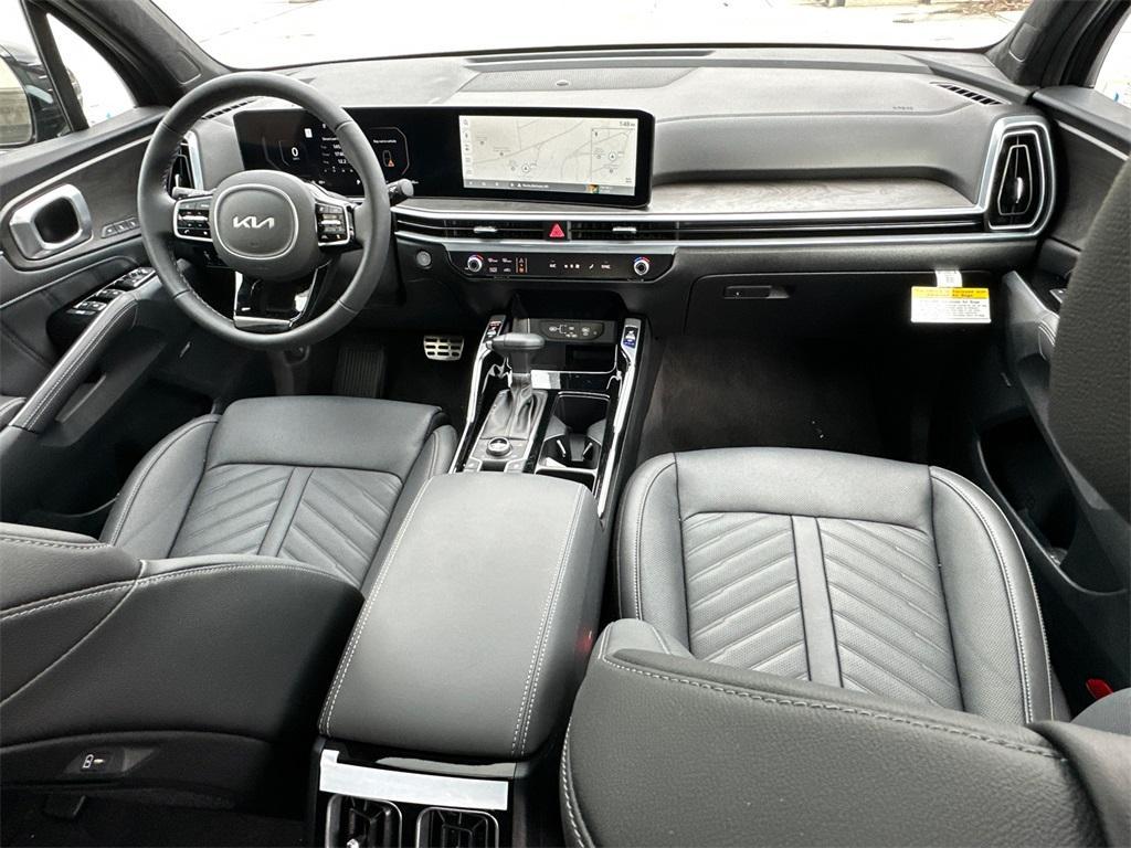 new 2025 Kia Sorento car, priced at $40,999