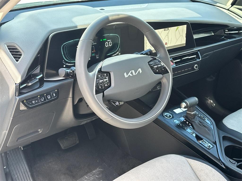 new 2025 Kia Niro car, priced at $30,736