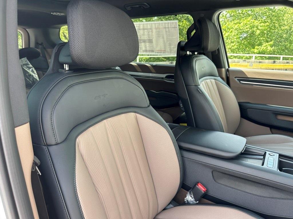 new 2026 Kia EV9 car, priced at $72,205