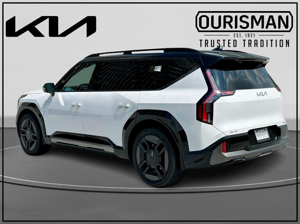 new 2026 Kia EV9 car, priced at $72,205