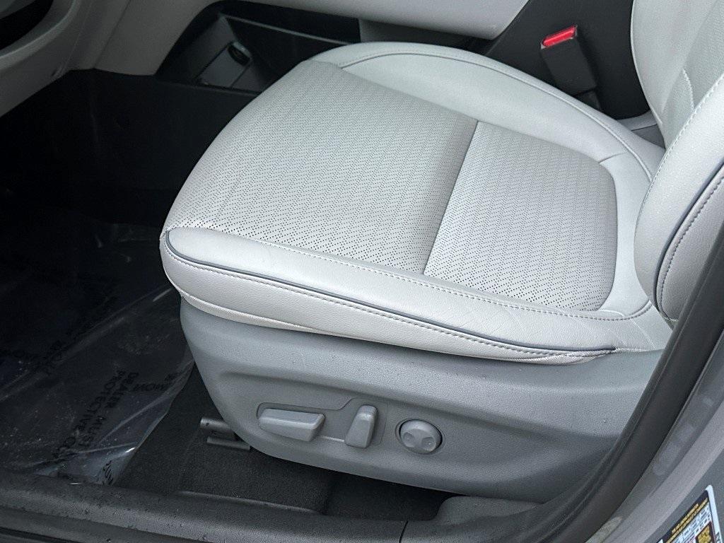 used 2021 Hyundai Kona EV car, priced at $18,991