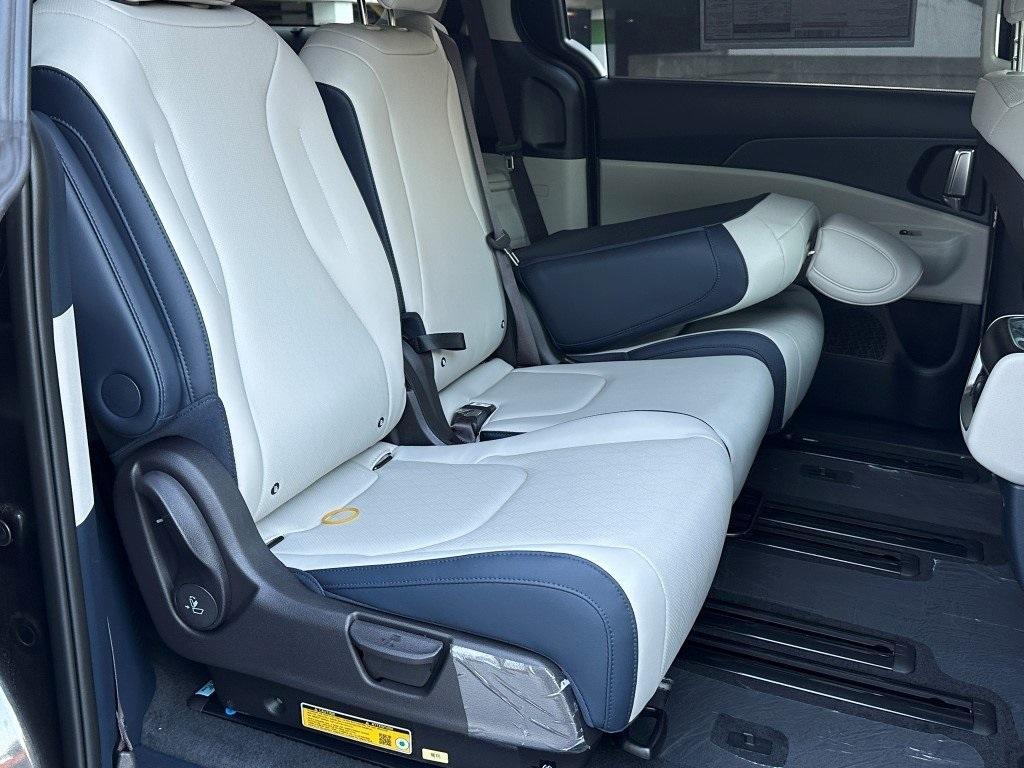 new 2026 Kia Carnival car, priced at $43,330