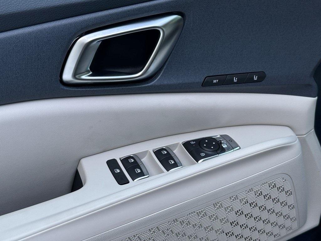 new 2026 Kia Carnival car, priced at $43,330