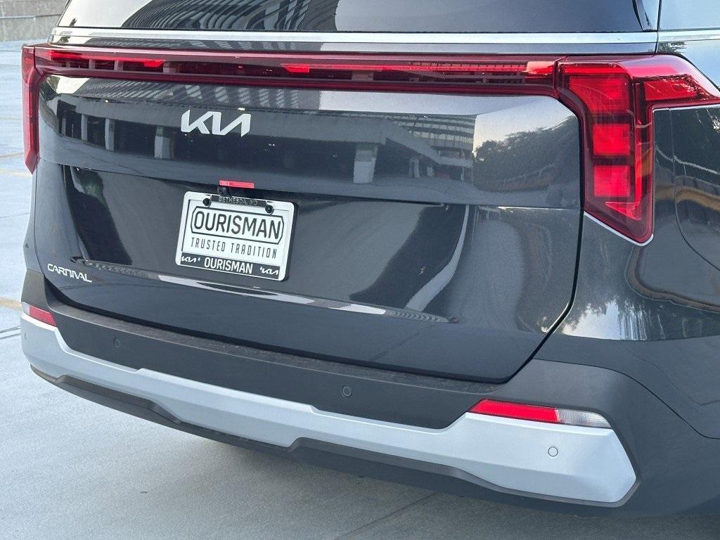 new 2026 Kia Carnival car, priced at $43,330