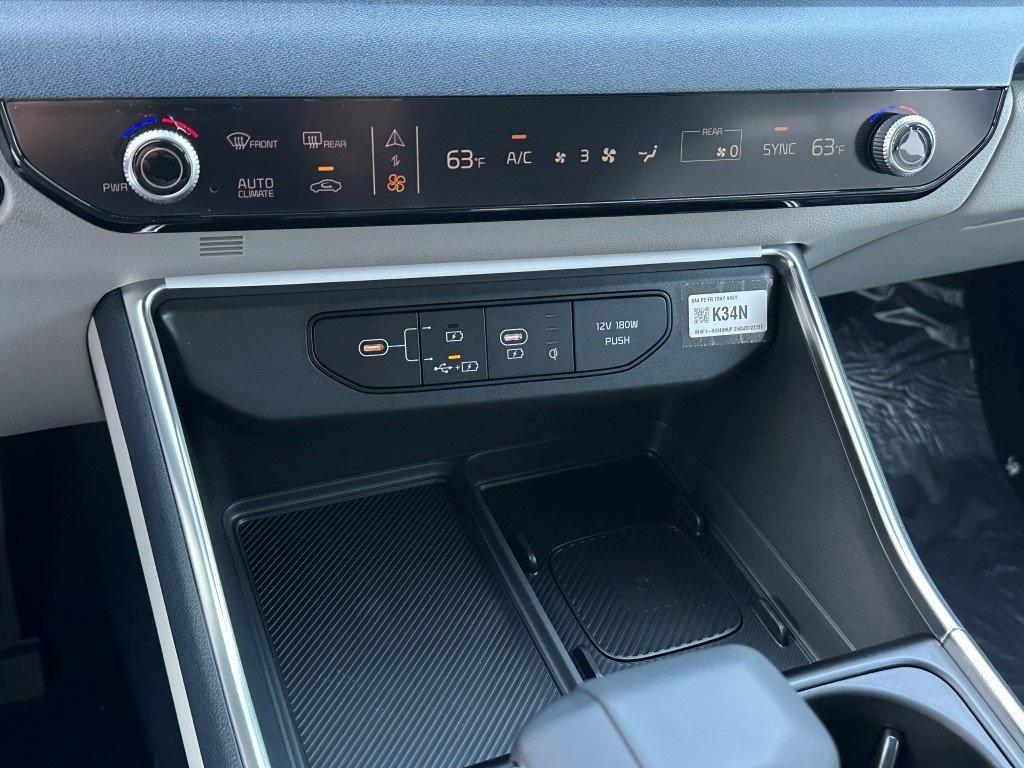 new 2026 Kia Carnival car, priced at $43,330