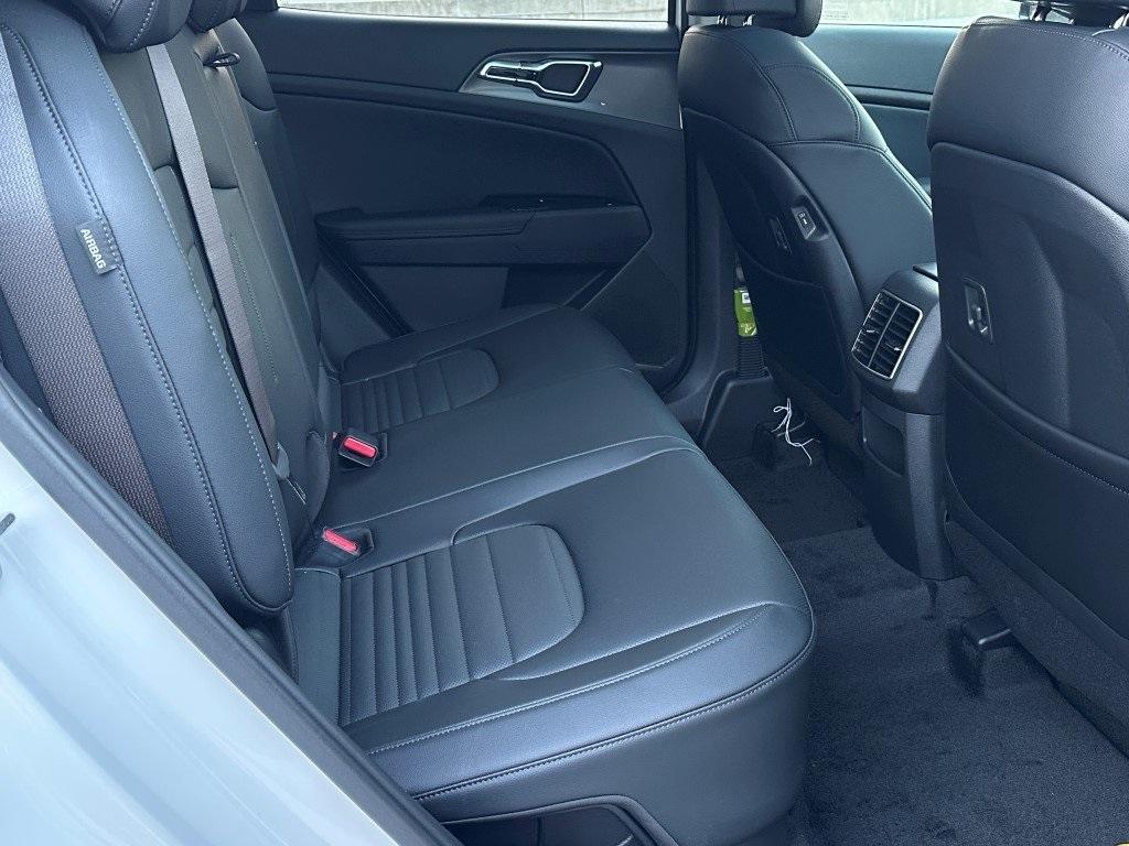 new 2025 Kia Sportage Hybrid car, priced at $35,307