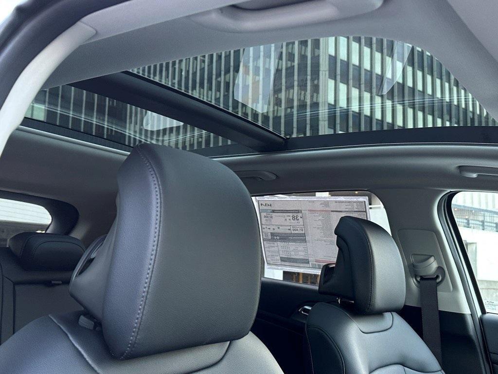 new 2025 Kia Sportage Hybrid car, priced at $35,307