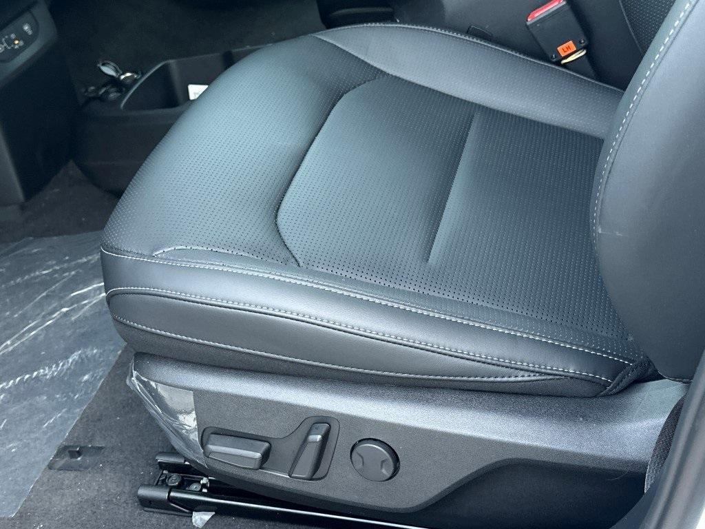 new 2025 Kia EV6 car, priced at $56,995