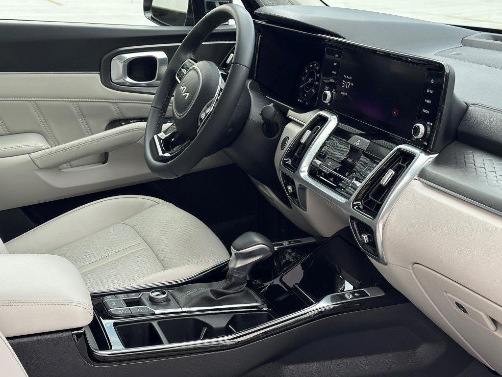 used 2023 Kia Sorento car, priced at $34,641