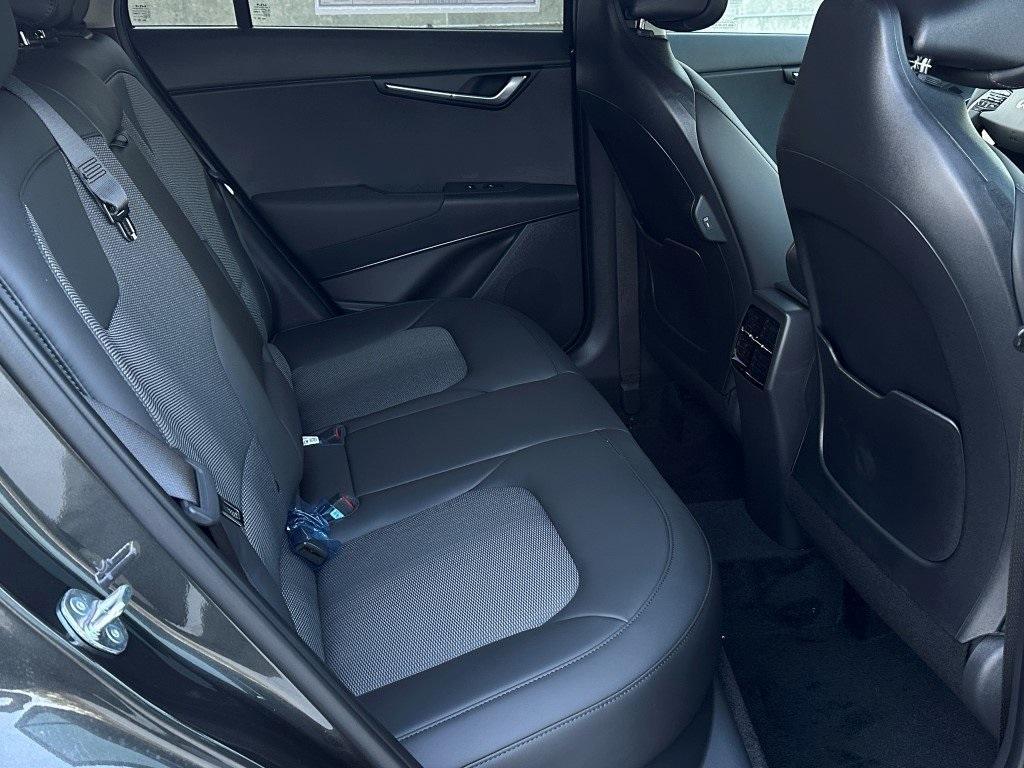 new 2025 Kia Niro Plug-In Hybrid car, priced at $37,132
