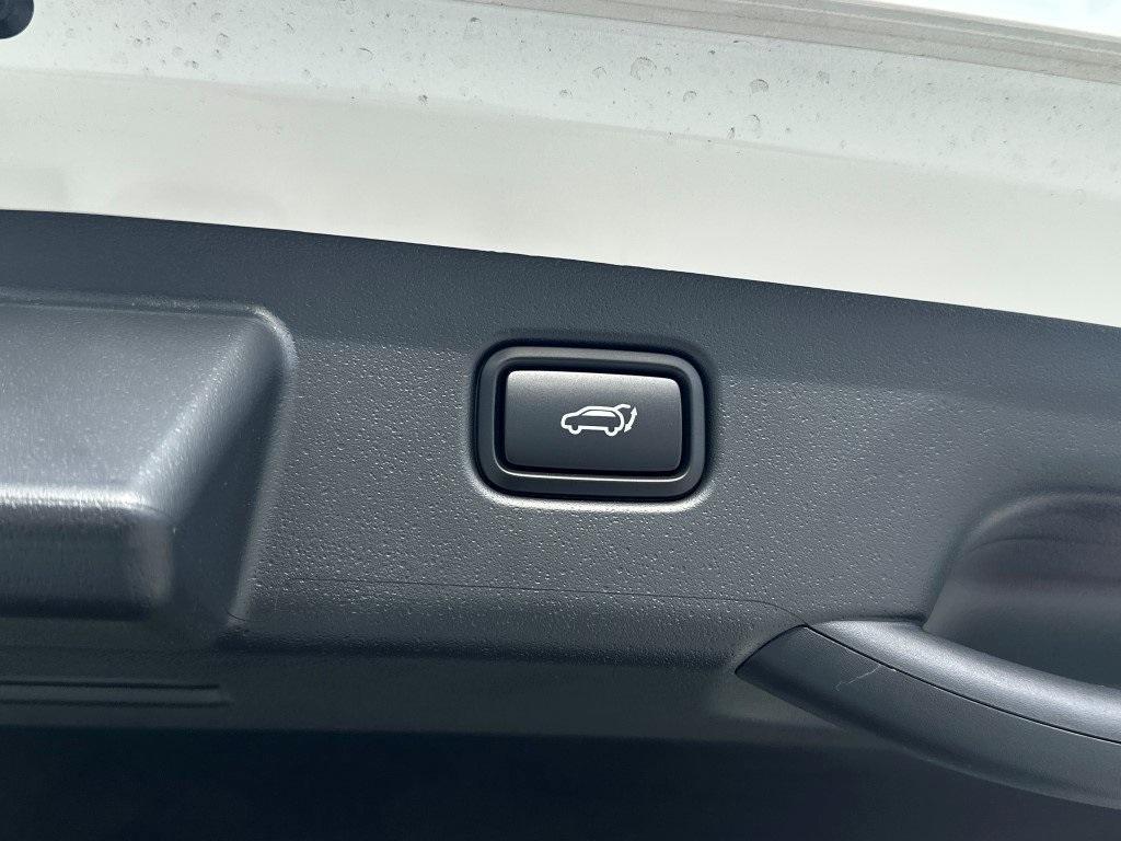 new 2025 Kia Niro EV car, priced at $47,116