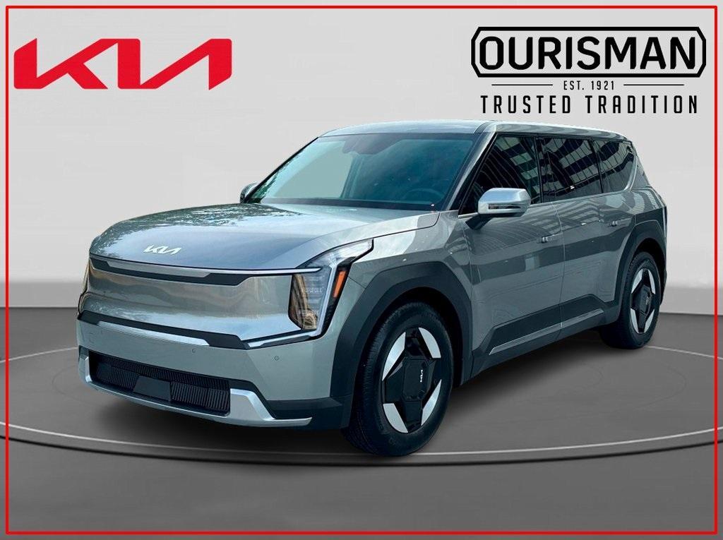 used 2025 Kia EV9 car, priced at $55,895