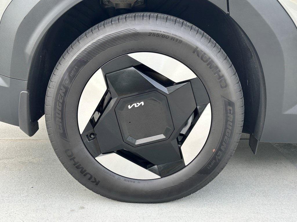 used 2025 Kia EV9 car, priced at $55,895