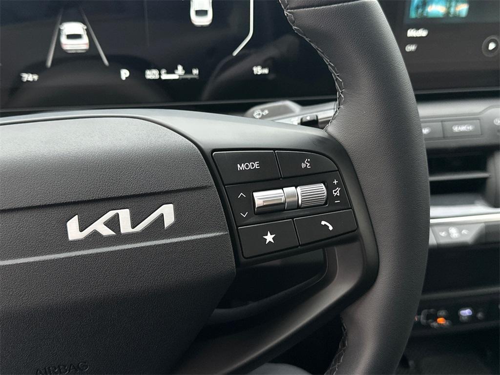 new 2025 Kia K4 car, priced at $22,606