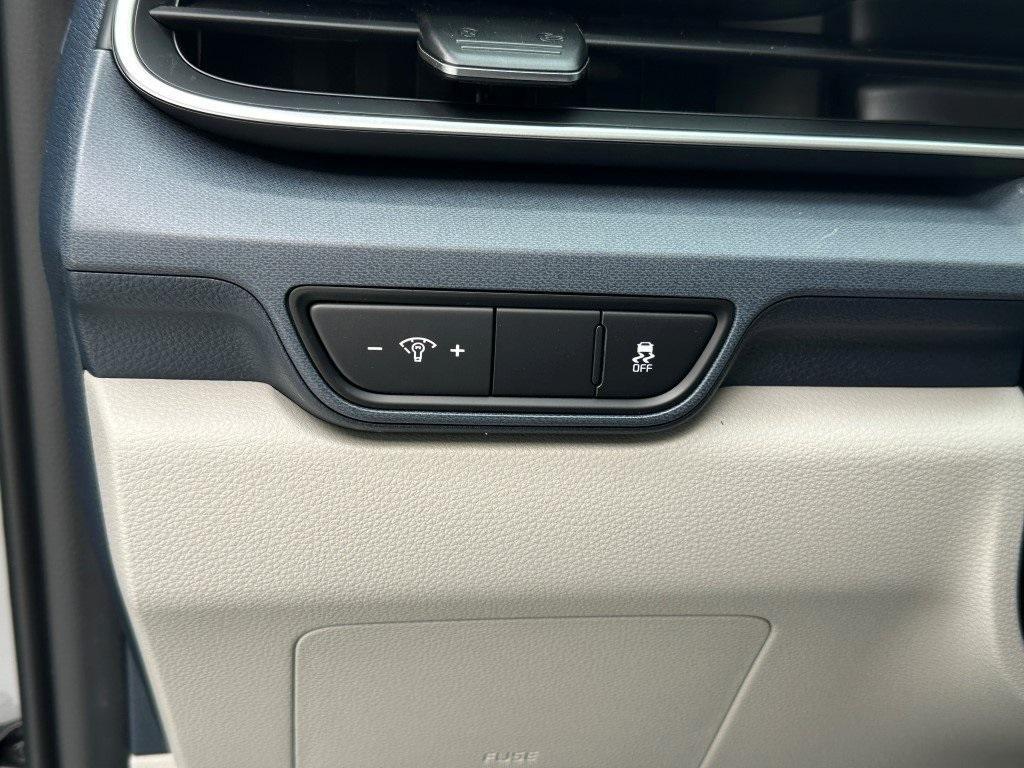 new 2025 Kia Carnival car, priced at $39,636