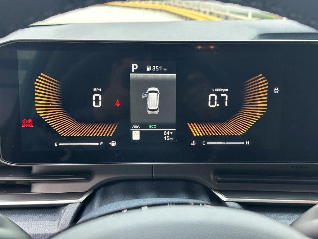 new 2025 Kia Carnival car, priced at $39,636