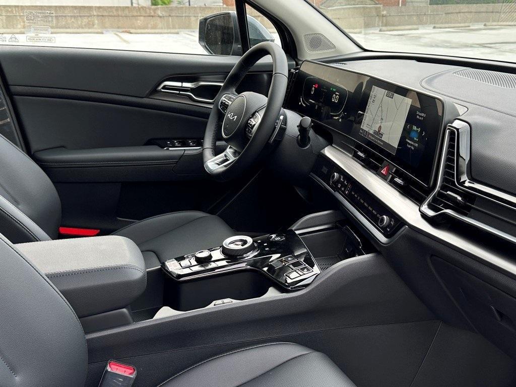 new 2025 Kia Sportage Hybrid car, priced at $34,355