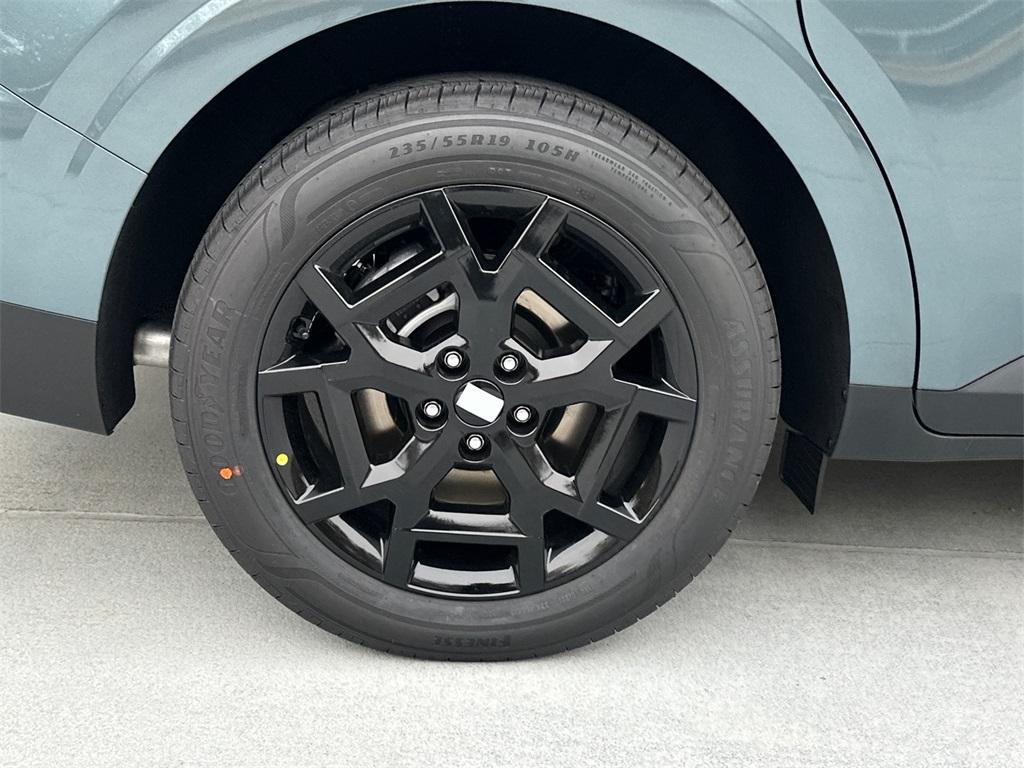 new 2026 Kia Carnival Hybrid car, priced at $51,625