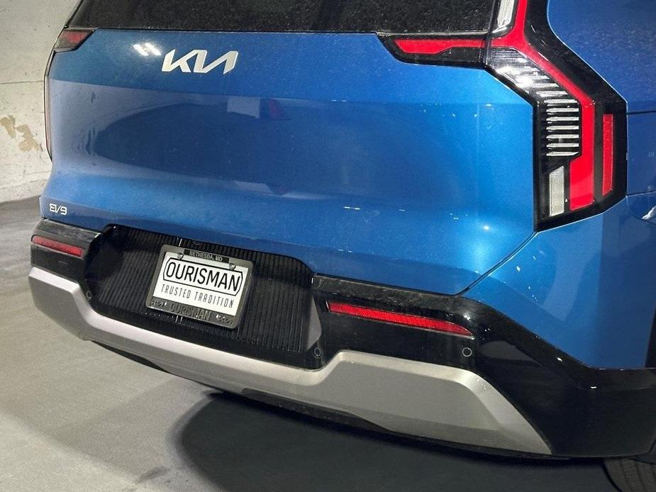 new 2024 Kia EV9 car, priced at $71,440