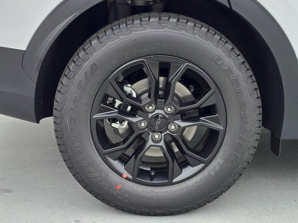 new 2025 Kia Sportage car, priced at $40,255