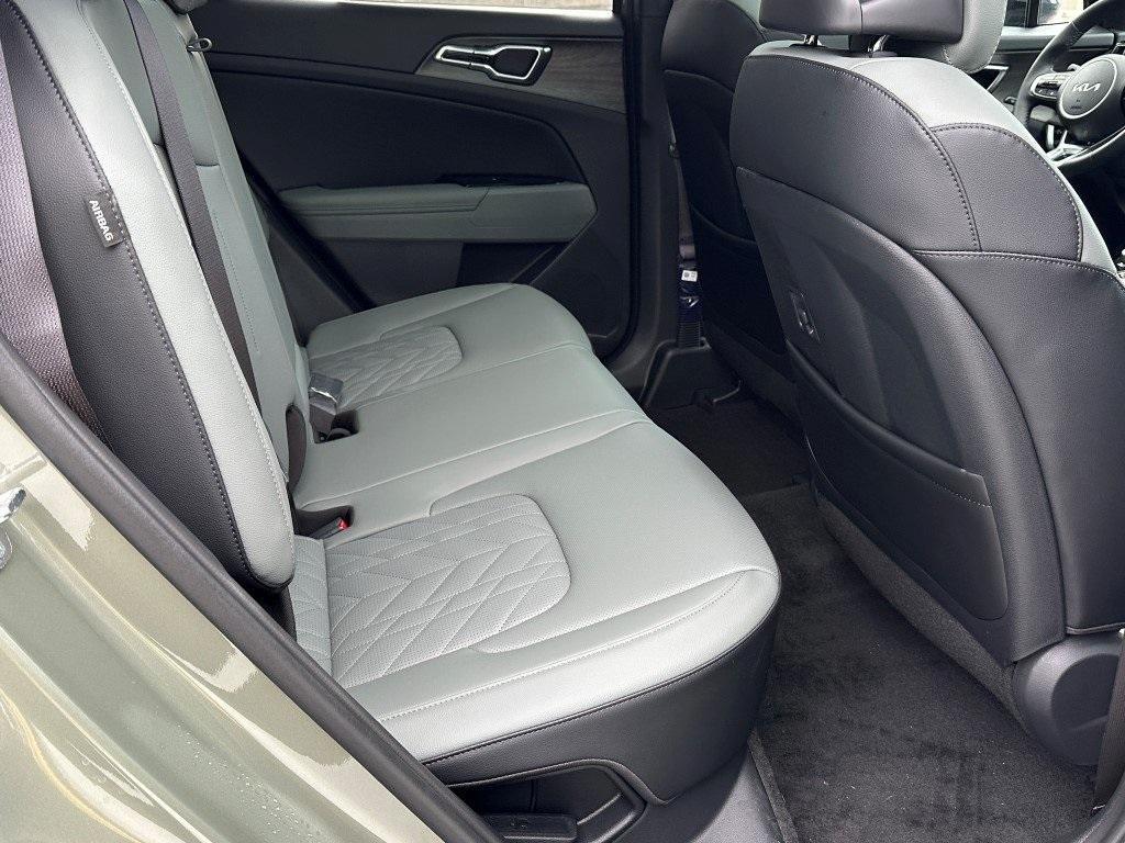 new 2025 Kia Sportage Plug-In Hybrid car, priced at $45,558
