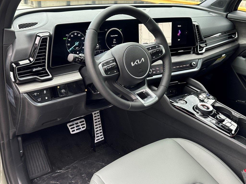 new 2025 Kia Sportage Plug-In Hybrid car, priced at $45,558