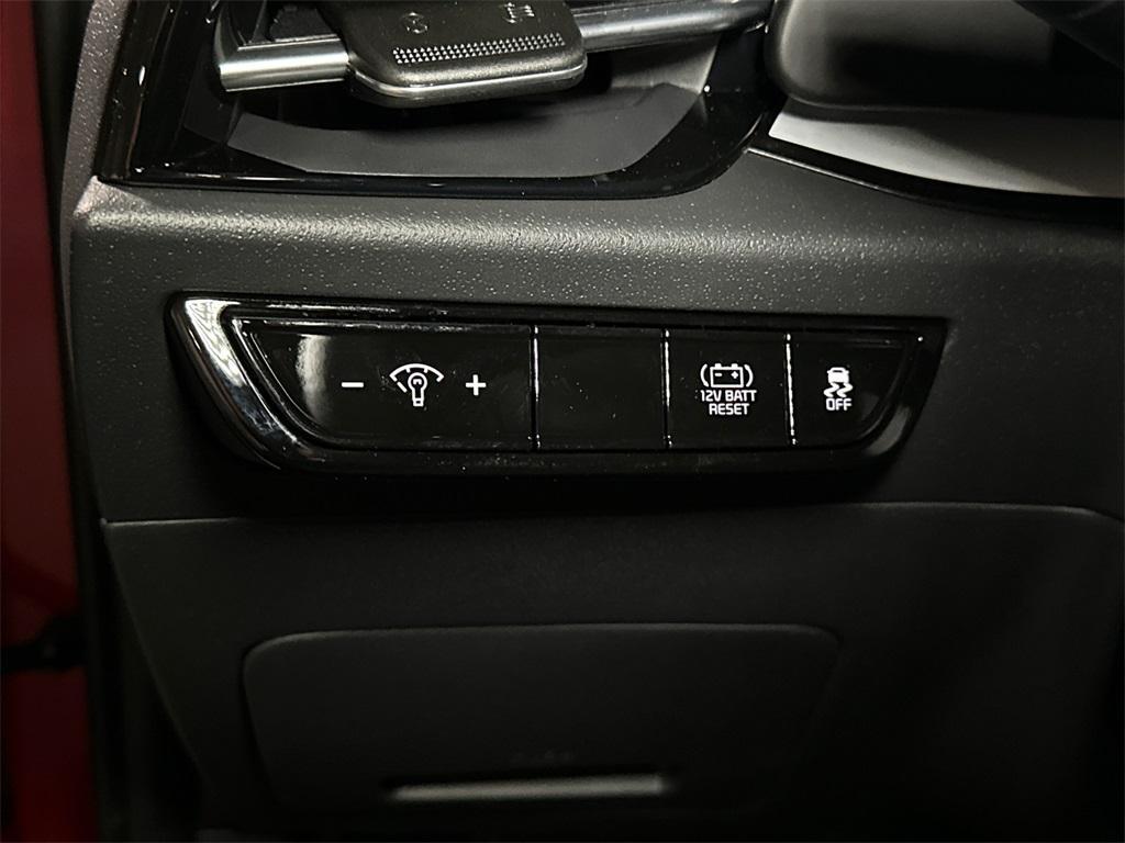 new 2025 Kia Niro car, priced at $29,188