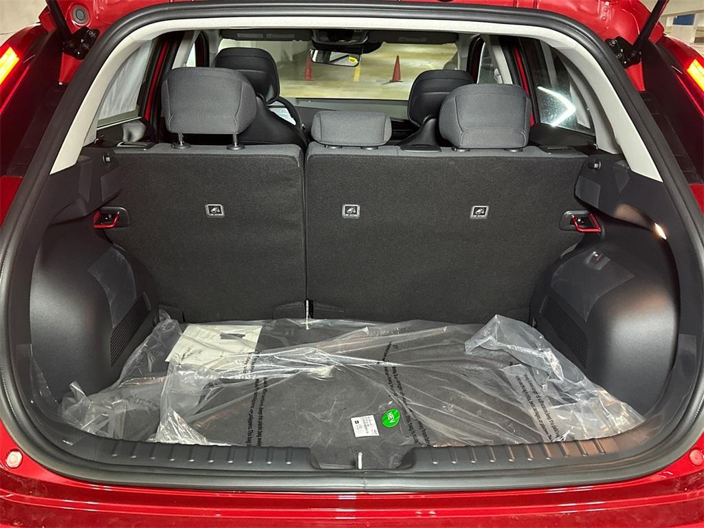 new 2025 Kia Niro car, priced at $29,188