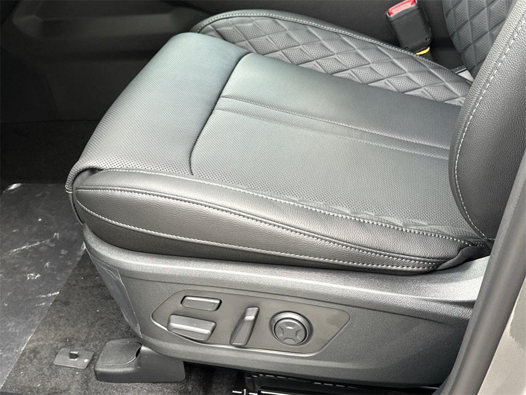 new 2026 Kia Sorento Hybrid car, priced at $44,927