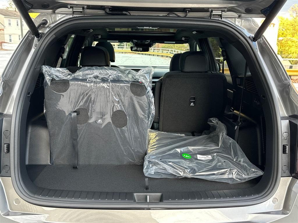 new 2026 Kia Sorento Hybrid car, priced at $44,927