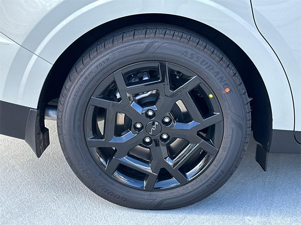 new 2026 Kia Carnival car, priced at $52,347