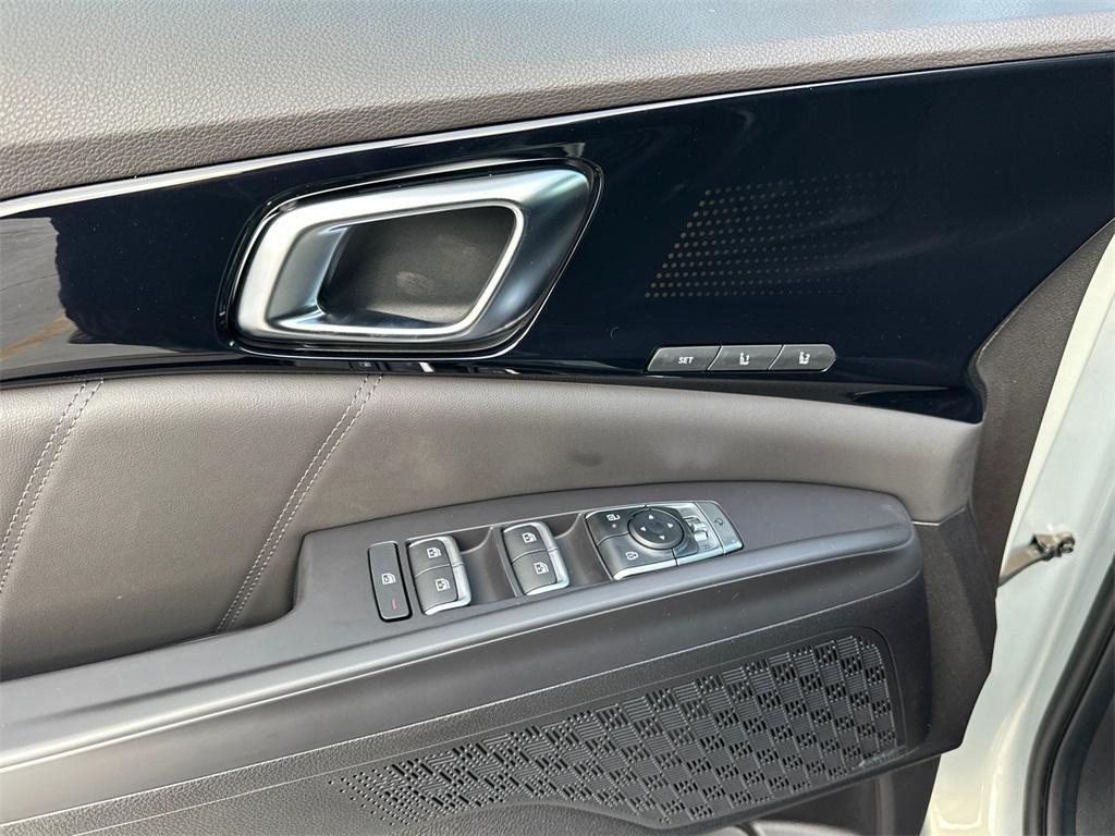 new 2026 Kia Carnival car, priced at $52,347