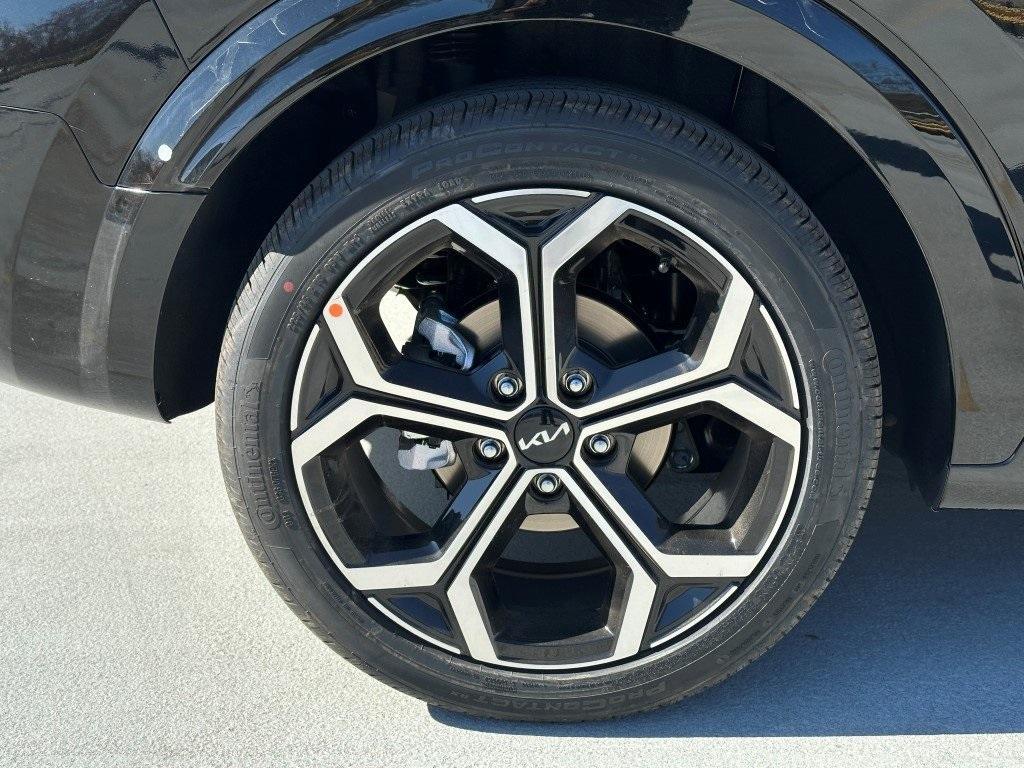 new 2025 Kia Niro Plug-In Hybrid car, priced at $41,169