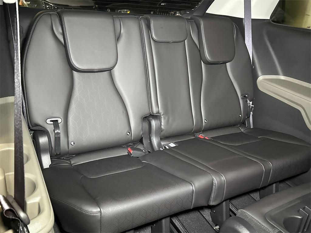 new 2026 Kia Carnival Hybrid car, priced at $39,698