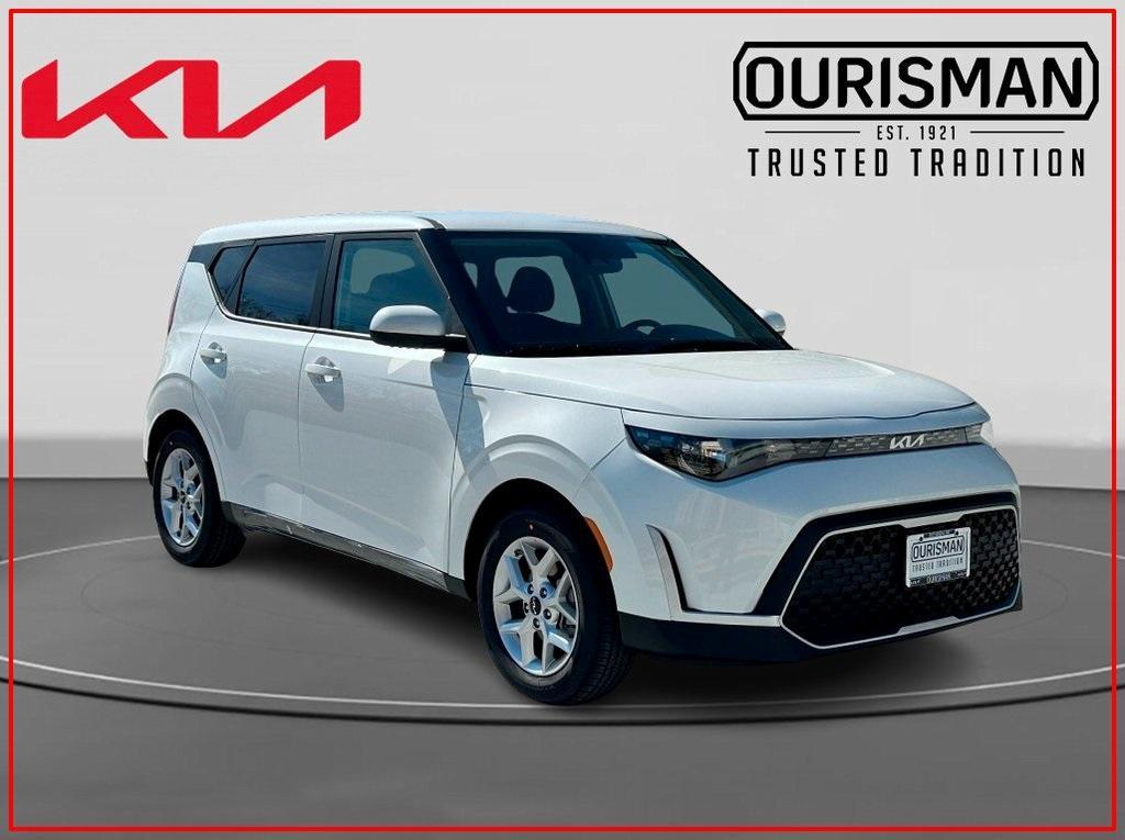 new 2025 Kia Soul car, priced at $21,685