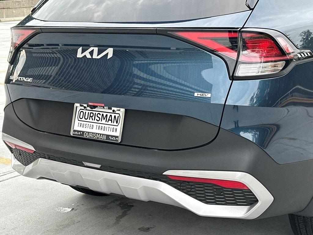 new 2025 Kia Sportage Hybrid car, priced at $34,210