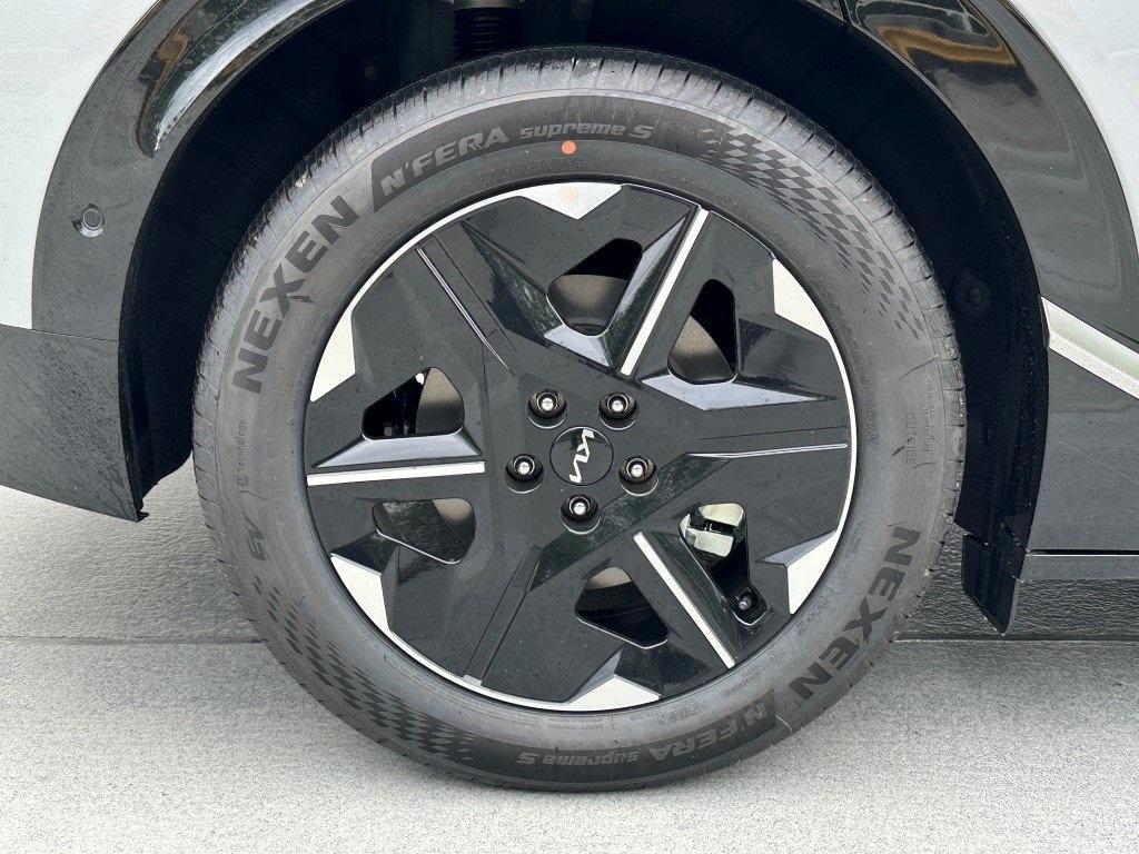 new 2025 Kia EV6 car, priced at $56,500
