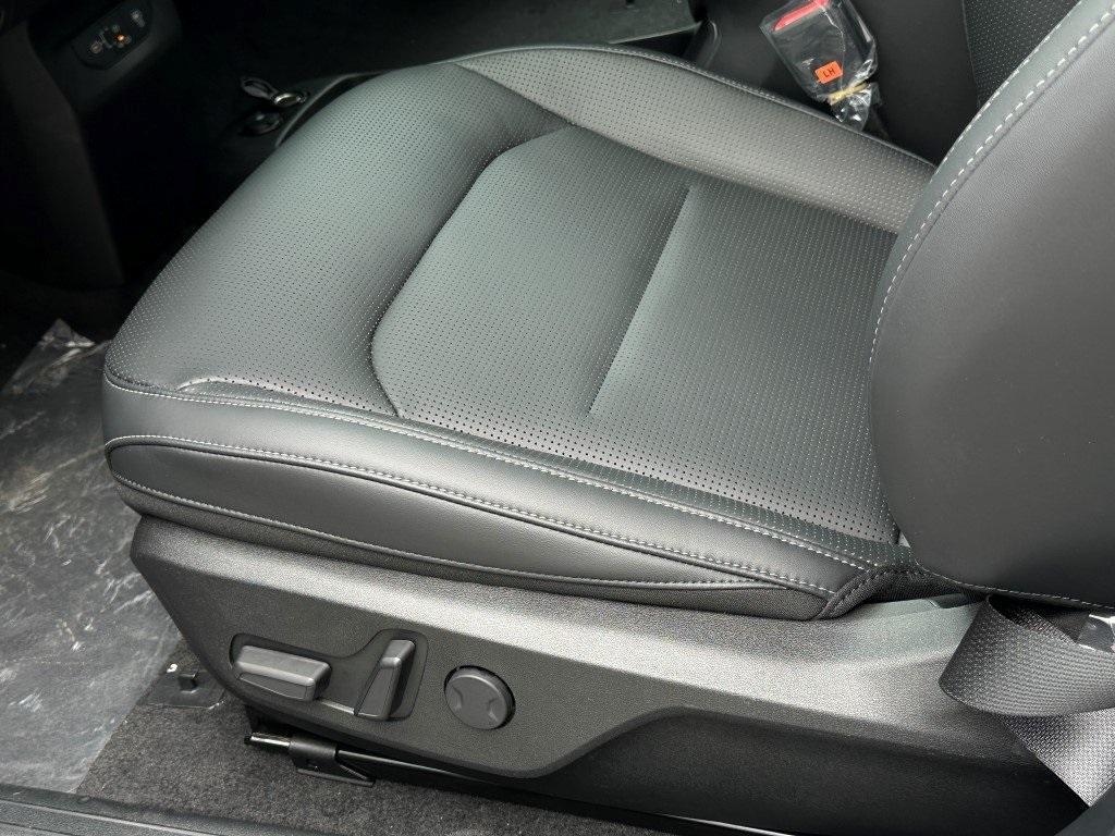 new 2025 Kia EV6 car, priced at $56,500