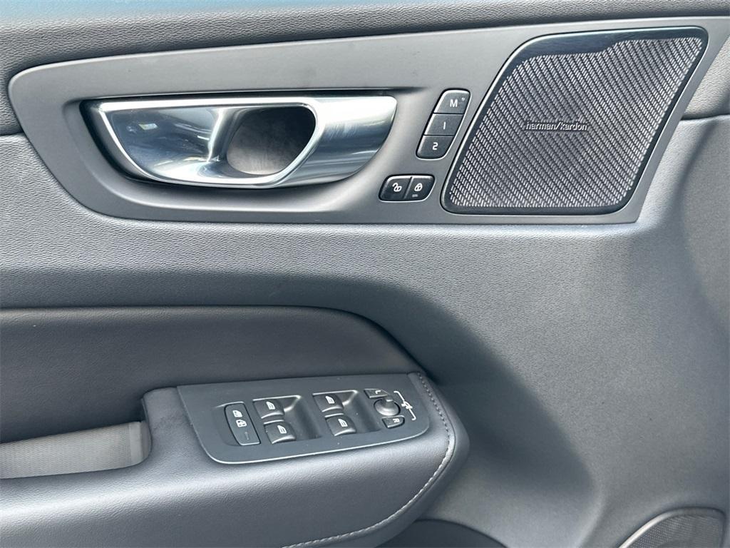 used 2023 Volvo XC60 Recharge Plug-In Hybrid car, priced at $40,250