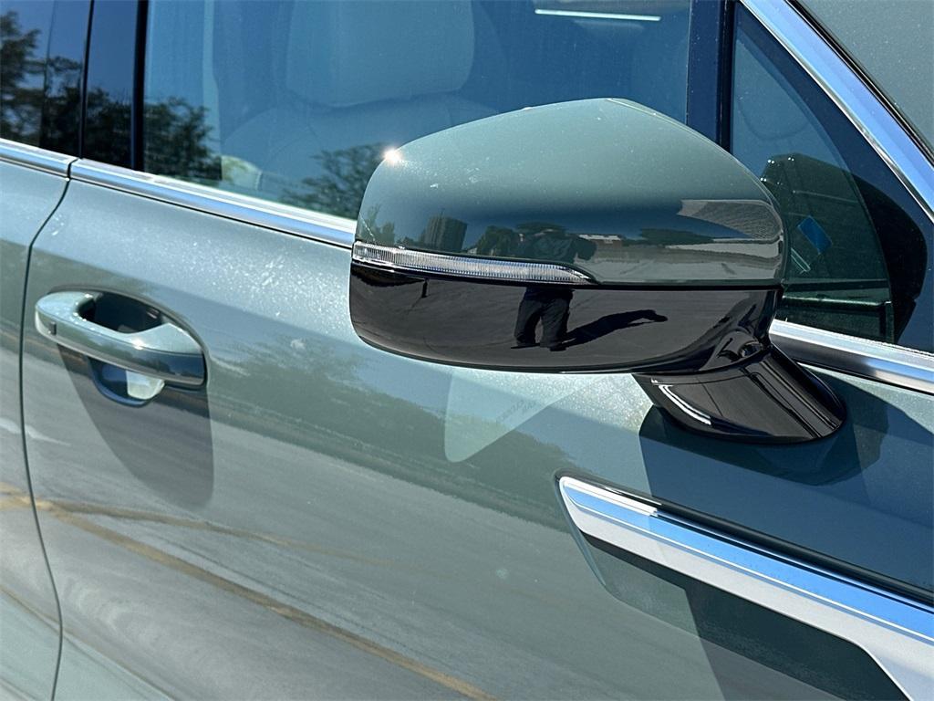 new 2025 Kia Sorento Hybrid car, priced at $38,058