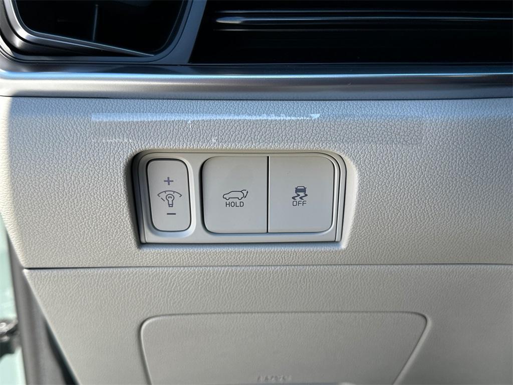 new 2025 Kia Sorento Hybrid car, priced at $38,058
