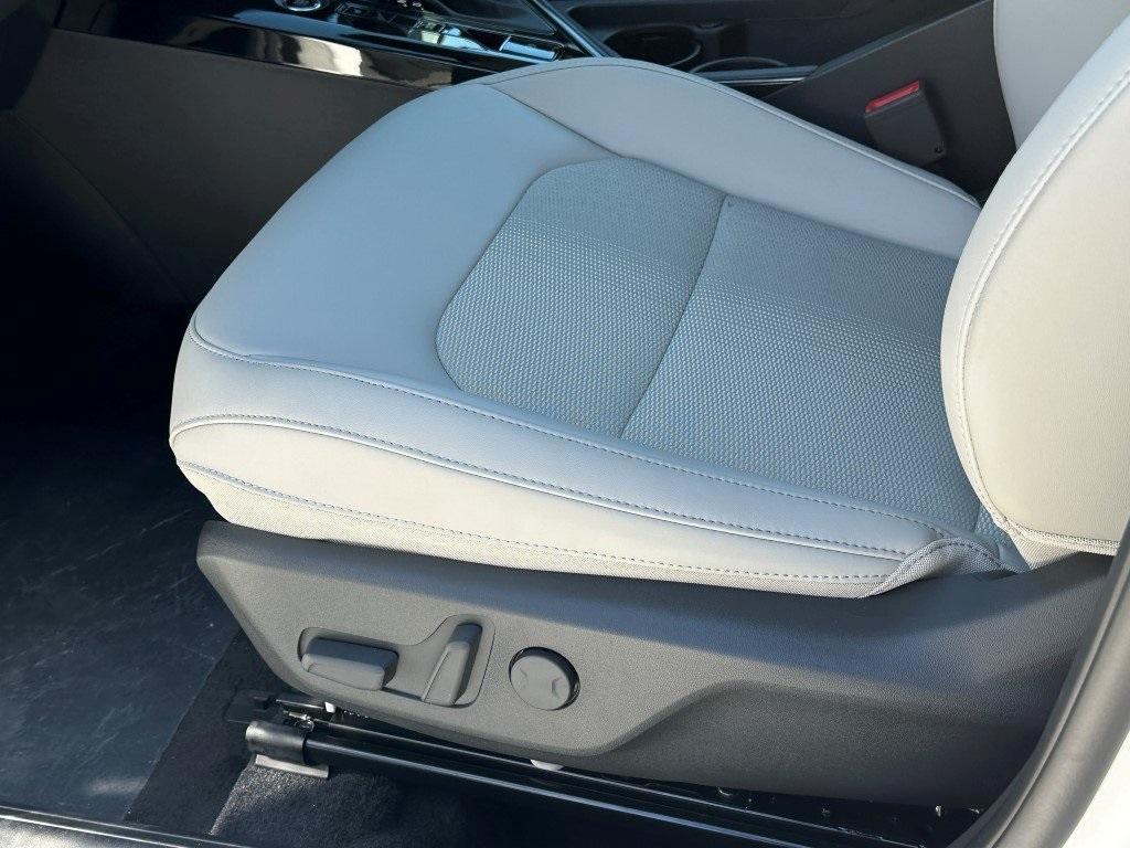 new 2025 Kia Niro car, priced at $31,828
